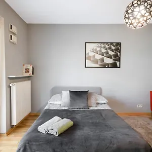 Апартаменты Clicktheflat Artistic Estate Варшава